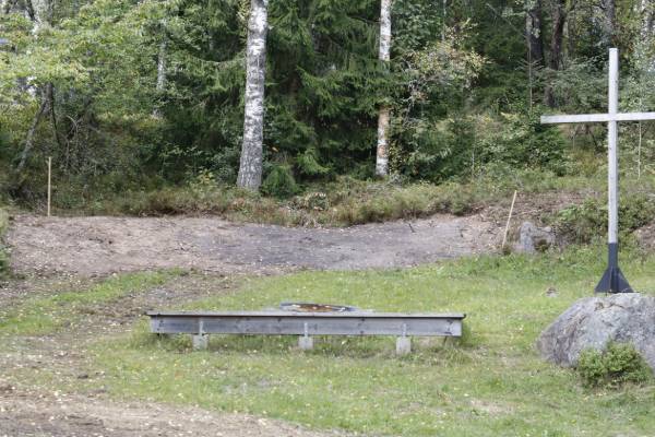 Lägerbålsplatsen har också fått en putsning för fler sittplatser